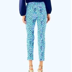 Lilly Pulitzer Blue Patterned Cropped Pants